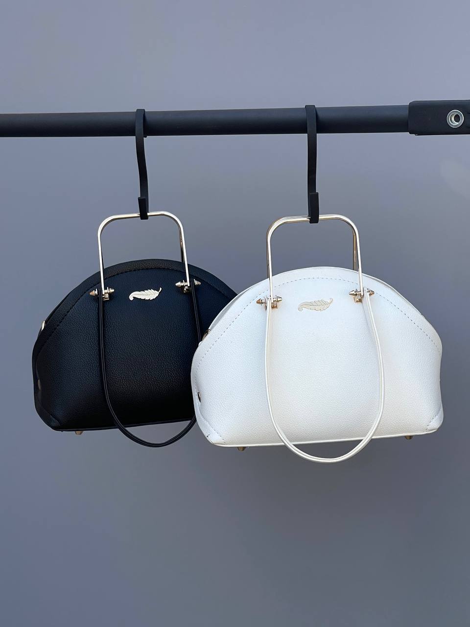 سفید و مشکی